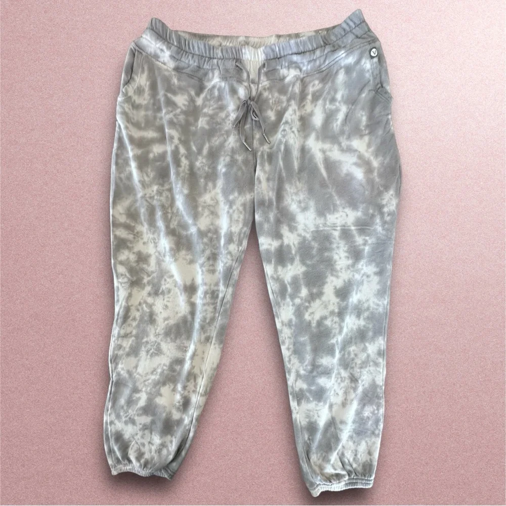 Lane Bryant We Are Strong Livi sweatshirt and sweatpants. - Picture 4 of 7